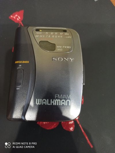 Лот: 19943611. Фото: 1. Кассетный плеер SONY walkman. Плееры