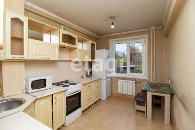 Лот: 25292342. Фото: 1. 3-комн. квартира , Красноярск... Квартиры, студии