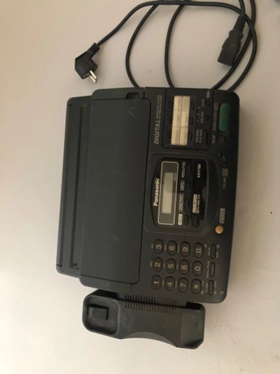 Лот: 16171471. Фото: 1. panasonic kx - f780rs. DECT и радиотелефоны