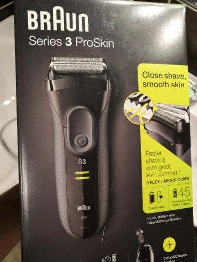 Лот: 16508976. Фото: 1. Электробритва Braun series 3 Proskin. Укладка и стрижка волос, бритьё, эпиляция