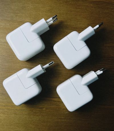 Лот: 25820998. Фото: 1. Блок питания Apple 10W USB Power... Зарядные устройства, блоки питания, адаптеры сетевые для смартфонов
