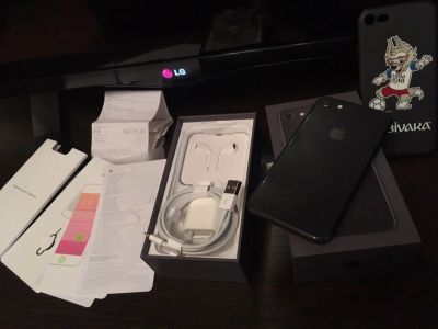 Лот: 14364238. Фото: 1. iPhone 8 Ростест. Смартфоны