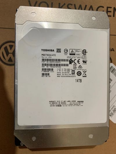 Лот: 23604162. Фото: 1. Жесткий диск Toshiba mg07aca14te... Жёсткие диски (HDD)
