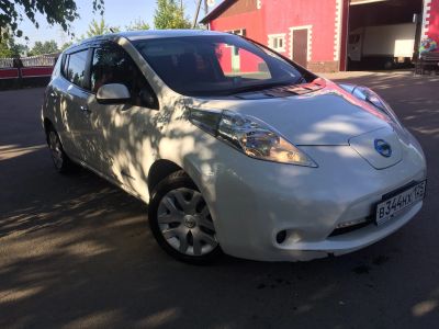 Лот: 16151246. Фото: 1. Продам Nissan Leaf в хорошей комплектации... Автомобили
