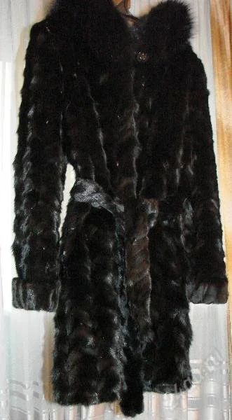 Лот: 136843. Фото: 1. Шубка. Верхняя одежда