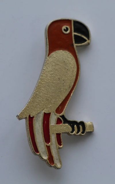 Лот: 8774011. Фото: 1. Большой знак: Попугай. (пл. детские... Сувенирные