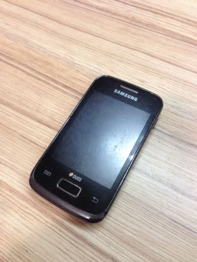 Лот: 14427555. Фото: 1. Samsung Galaxy Y Duos GT-S6102. Кнопочные мобильные телефоны