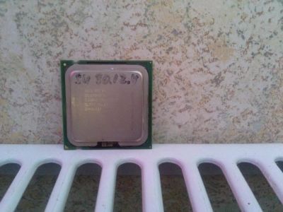 Лот: 7074167. Фото: 1. Intel Celeron. Процессоры