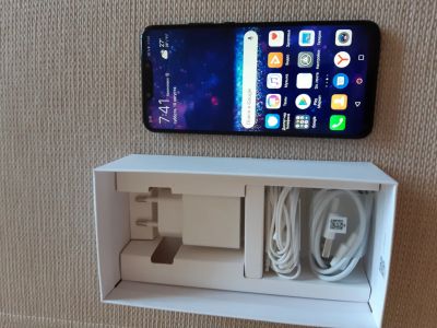 Лот: 14349958. Фото: 1. Huawei nova 3. Смартфоны