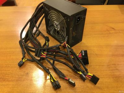 Лот: 15465773. Фото: 1. Блок питания FinePower DNP-1050... Корпуса, блоки питания