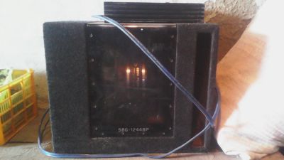 Лот: 7826123. Фото: 1. Сабвуфер Alpine SBG-1244BP + усилитель... Сабвуферы