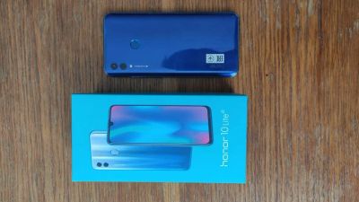 Лот: 17239415. Фото: 1. Honor 10 lite 3/32. Смартфоны