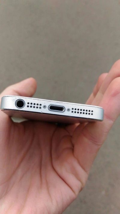 Лот: 11399638. Фото: 1. Срочно продам Iphone 5!. Смартфоны