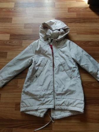 Лот: 9587200. Фото: 1. ветровка-плащ женский. Верхняя одежда