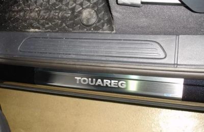 Лот: 2972347. Фото: 1. Накладки на пороги VW Touareg... Багажники, боксы, фаркопы