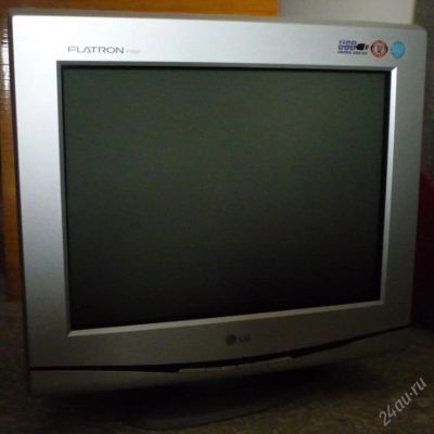 Лот: 107813. Фото: 1. Монитор LG F700P. ЭЛТ-мониторы