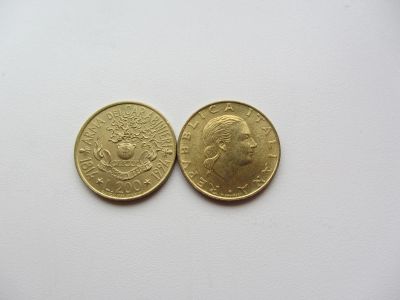 Лот: 14939500. Фото: 1. Италия 200 лир 1994 " 180 лет... Европа