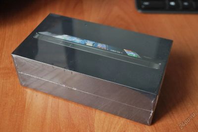 Лот: 5937347. Фото: 1. НОВЫЙ Apple iPhone 5 16GB черный... Смартфоны