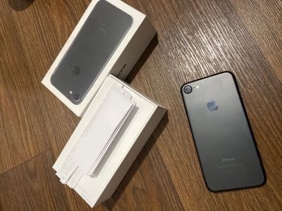Лот: 14752151. Фото: 1. iphone 7 32 гб. Чехлы, бамперы