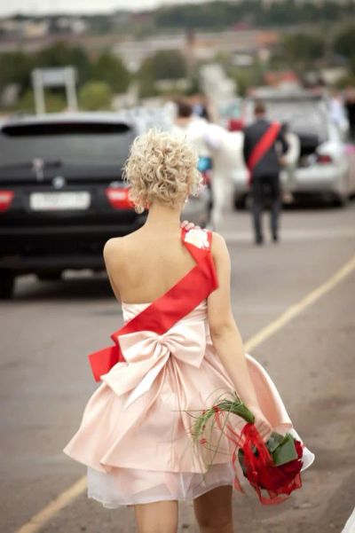 Лот: 3304503. Фото: 1. Супер шикарное коктейльное платье... Платья