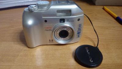 Лот: 24889516. Фото: 1. Фотоаппарат olympus c-5000 zoom. Цифровые компактные