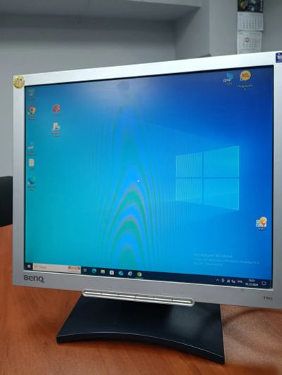 Лот: 24679980. Фото: 1. монитор BENQ Q9T4. ЖК-мониторы