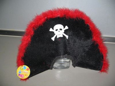 Лот: 10320046. Фото: 1. шляпа предводителя пиратов,красная... Детские карнавальные, праздничные костюмы