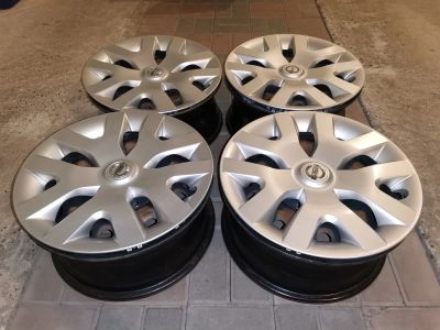 Лот: 23968703. Фото: 1. Штампованные диски Nissan R16... Диски