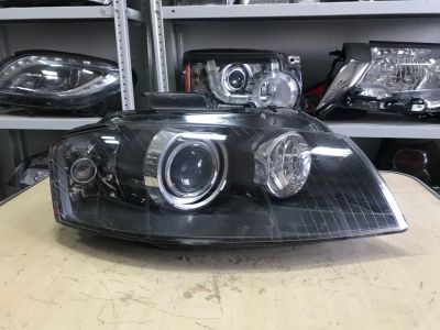 Лот: 25637098. Фото: 1. Правая фара Audi A3 (8P) ксенон. Оптика и освещение