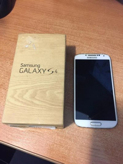 Лот: 10072263. Фото: 1. Samsung s4. Смартфоны