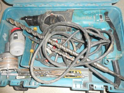 Лот: 9275435. Фото: 1. Продам перфоратор Makita HR2470FT... Электроинструмент