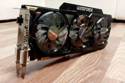 Лот: 18363055. Фото: 1. Видеокарта gigabyte GeForce GTX... Видеокарты