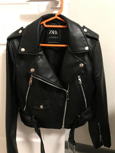 Лот: 19639420. Фото: 1. Кожаная куртка Zara. Верхняя одежда