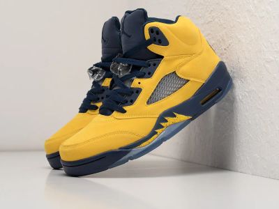 Лот: 20226521. Фото: 1. Кроссовки Nike Air Jordan 5. Кеды, кроссовки, слипоны