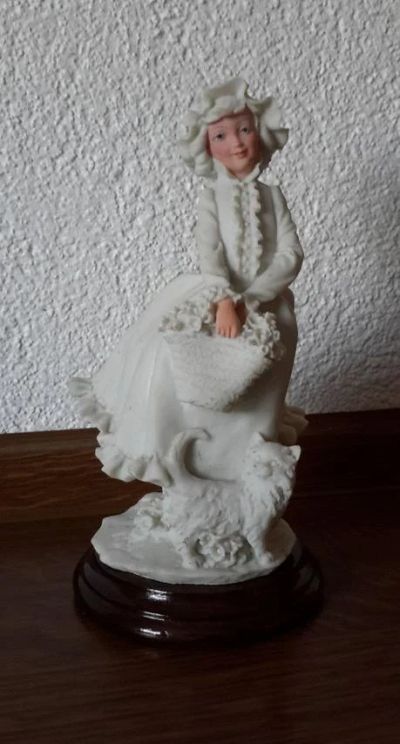 Лот: 8247119. Фото: 1. Capodimonte,Belcari.Дамочка с... Предметы интерьера и быта