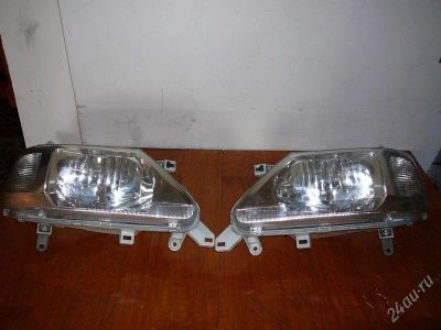 Лот: 2444422. Фото: 1. Фары Nissan Serena. Оптика и освещение