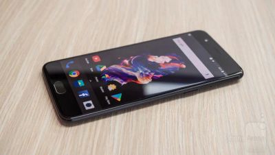 Лот: 10832886. Фото: 1. Oneplus 5 128Gb Идеальное состояние... Смартфоны