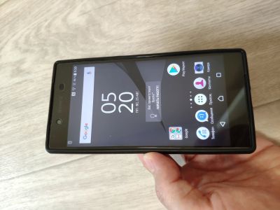 Лот: 14453080. Фото: 1. Sony Xperia Z5 dual. Смартфоны
