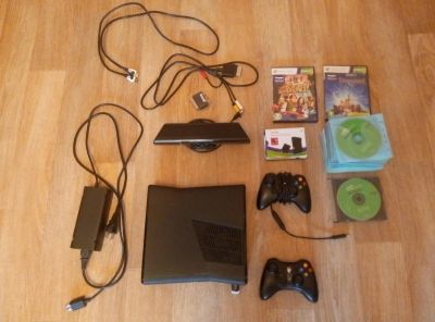 Лот: 8353370. Фото: 1. Xbox 360 slim 4гб, freeboot, LT... Игровые приставки, консоли