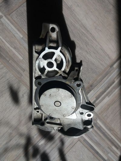 Лот: 15767315. Фото: 1. Водяная помпа Mazda Familia ZL-DE. Двигатель и элементы двигателя