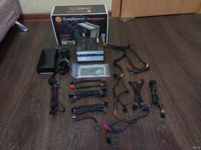 Лот: 13558803. Фото: 1. Блок питания Thermaltake Toughpower... Корпуса, блоки питания