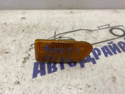Лот: 21715475. Фото: 1. повторитель поворота toyota Avensis... Двигатель и элементы двигателя