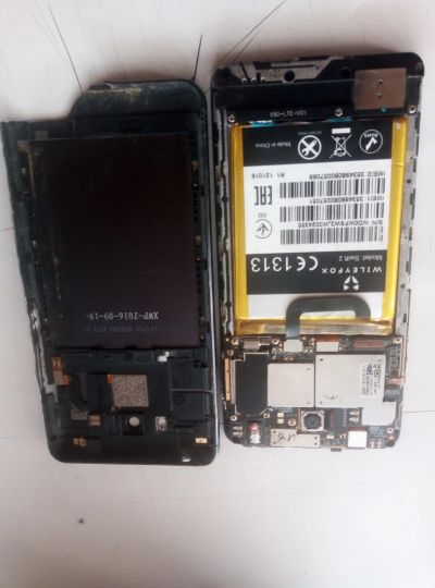 Лот: 18433120. Фото: 1. Wileyfox swift 2 (Читаем внимательно... Смартфоны