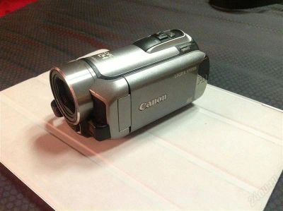 Лот: 2219750. Фото: 1. canon legria hfr106. Видеокамеры