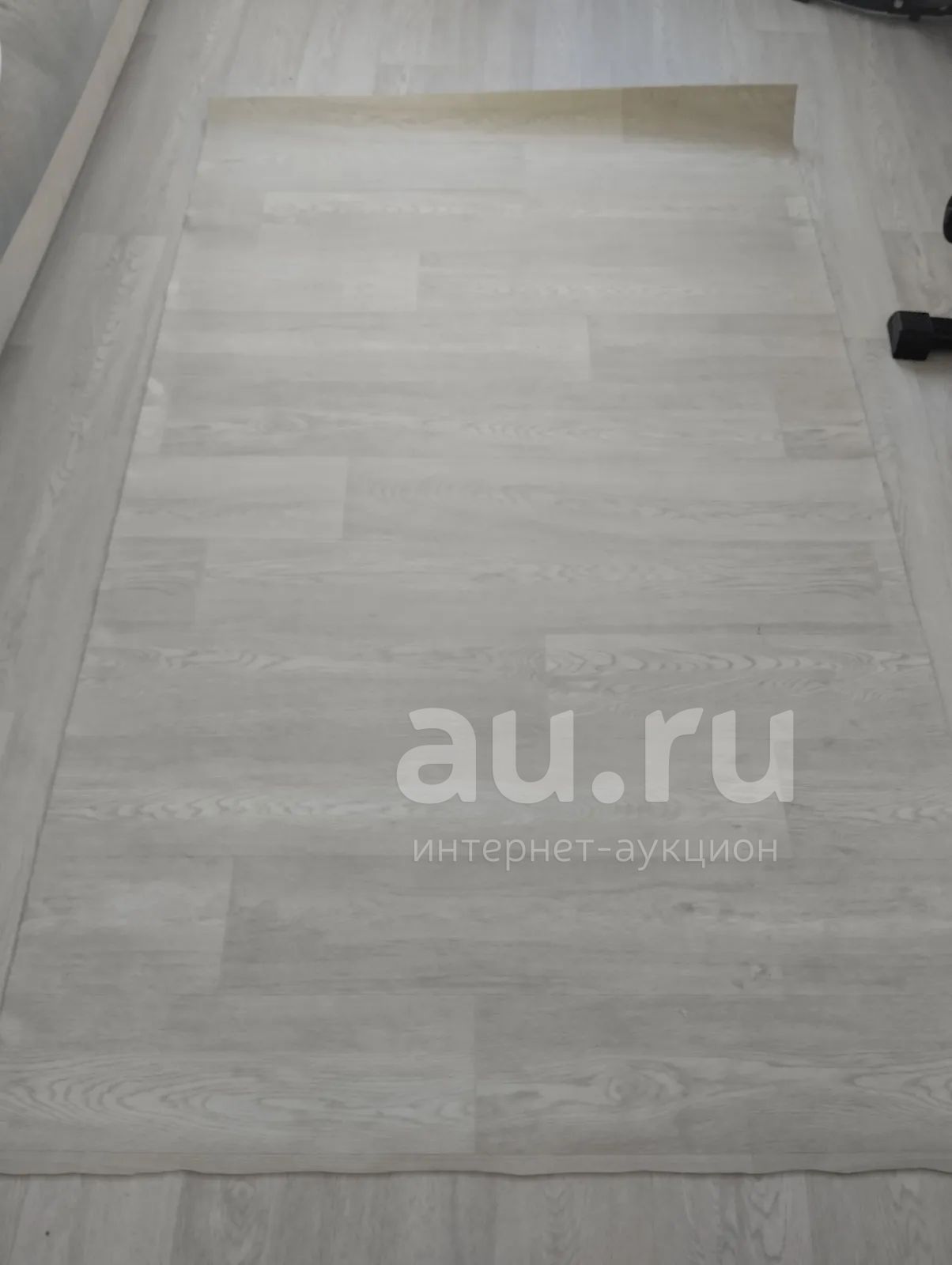 Кусок линолеума — купить в Красноярске. Состояние: Б/у. Напольные ...