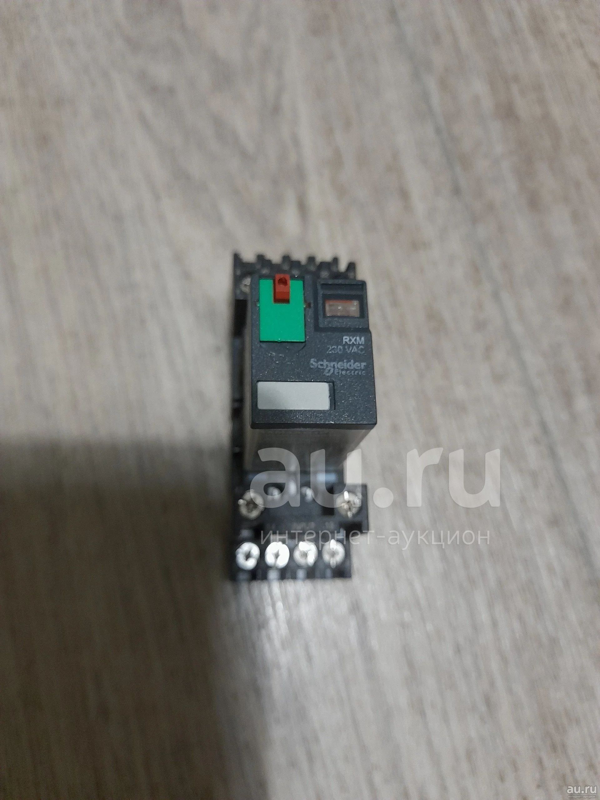 Реле 220в 6А — купить в Красноярске. Состояние: Б/у. Реле, тумблеры ...