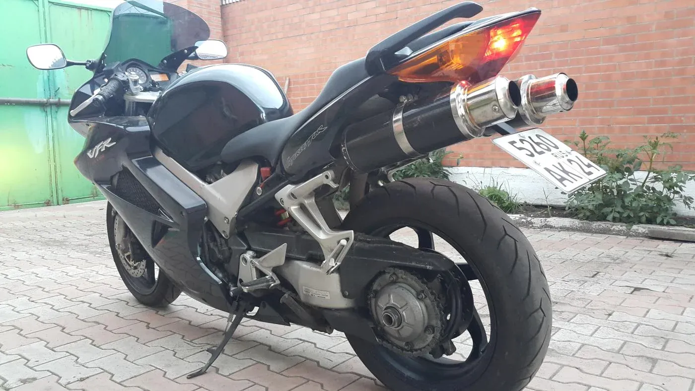 VFR 800 под стант