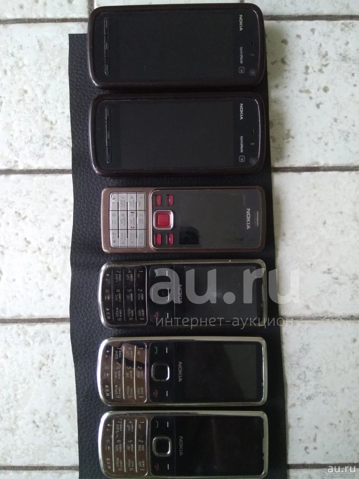 Nokia 6300 отличный телефон в шикарном цвете шоколад. Новый аккумулятор.  Более 4дней держит заряд. — купить в Красноярске. Состояние: Б/у. Кнопочные  мобильные телефоны на интернет-аукционе Au.ru