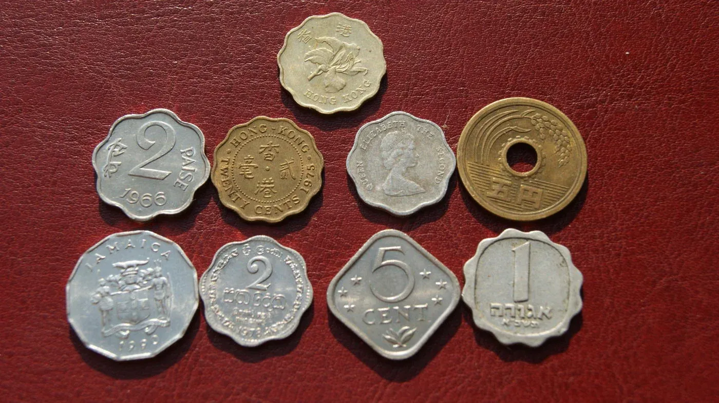 Монеты необычной формы