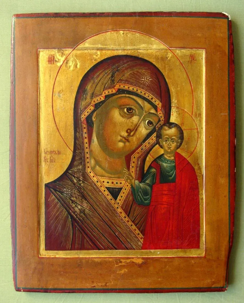 Икона Богородицы в рамке